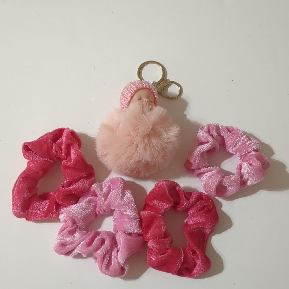 Velvet Scrunchies New Lot 4 scrunchies & Key chain